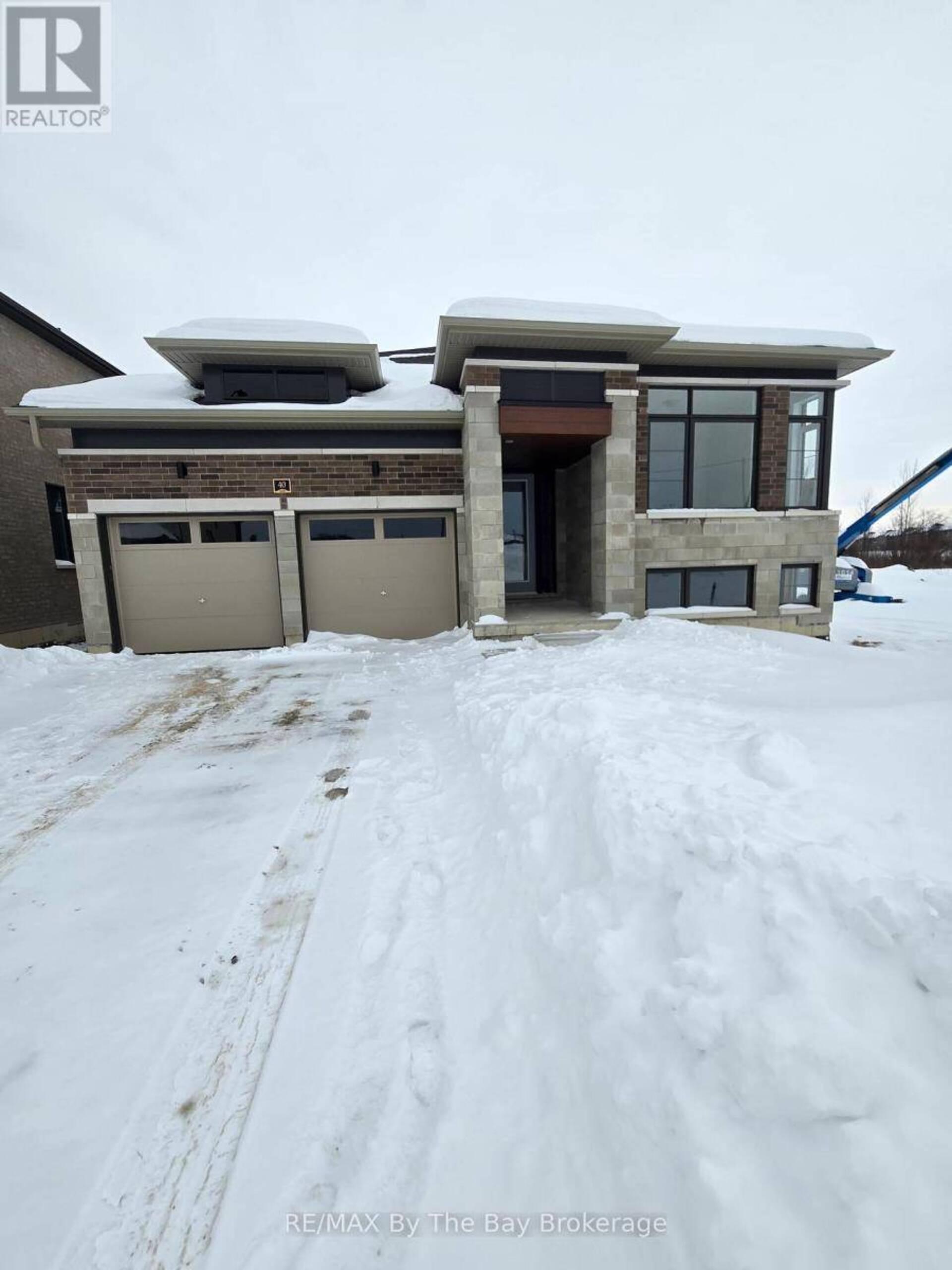 40 ROSANNE CIRCLE Wasaga Beach