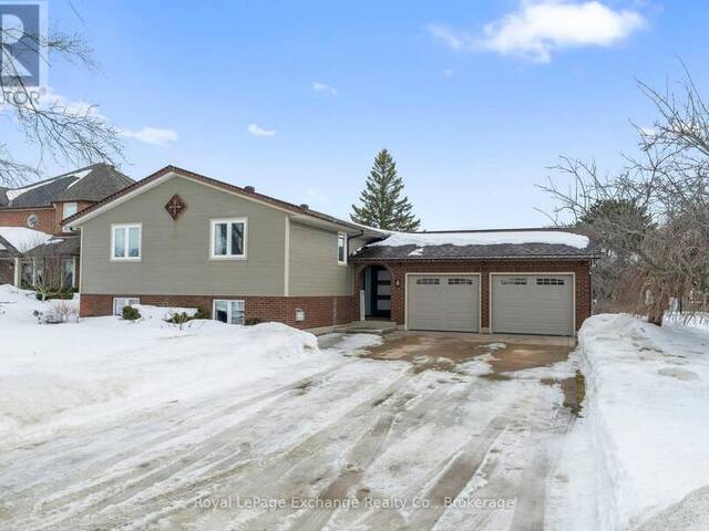 4 MANOR WOOD CRESCENT Kincardine Ontario