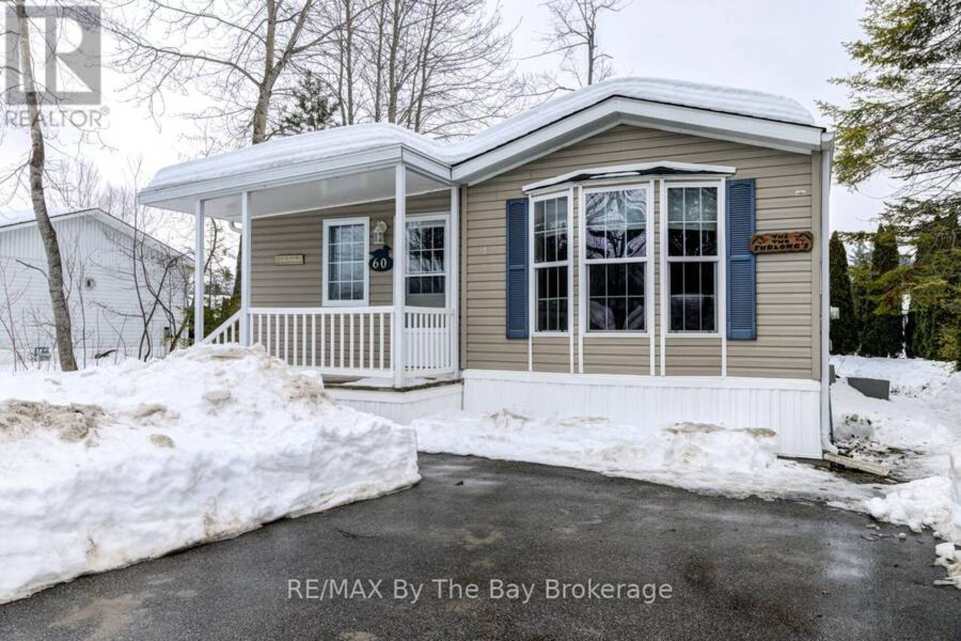 60 TOPAZ STREET Wasaga Beach