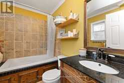 8 MEADOW STREET Parry Sound