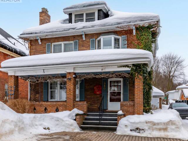 980 3RD AVENUE W Owen Sound