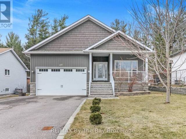 37 WESLEY AVENUE Wasaga Beach