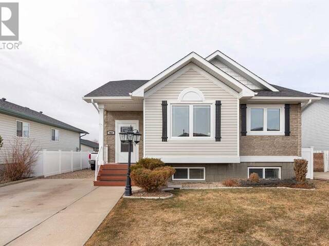 962 Kipling Crescent SW Redcliff