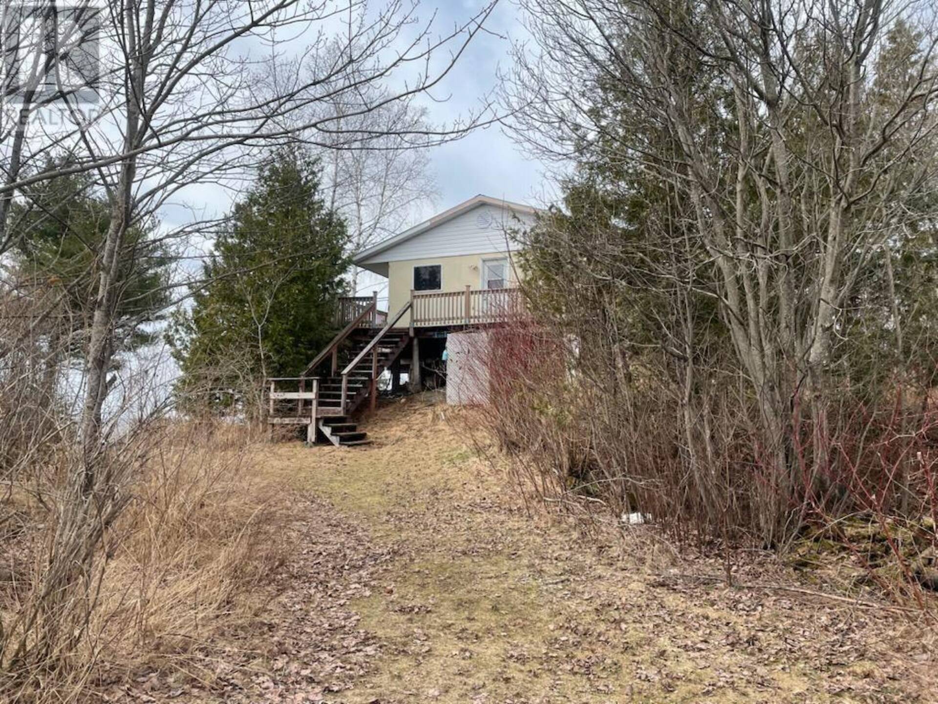 20 Walker LN Huron Shores