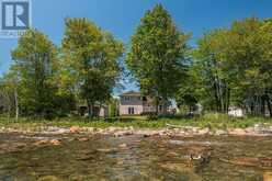 25 Lighthouse Point DR Thessalon