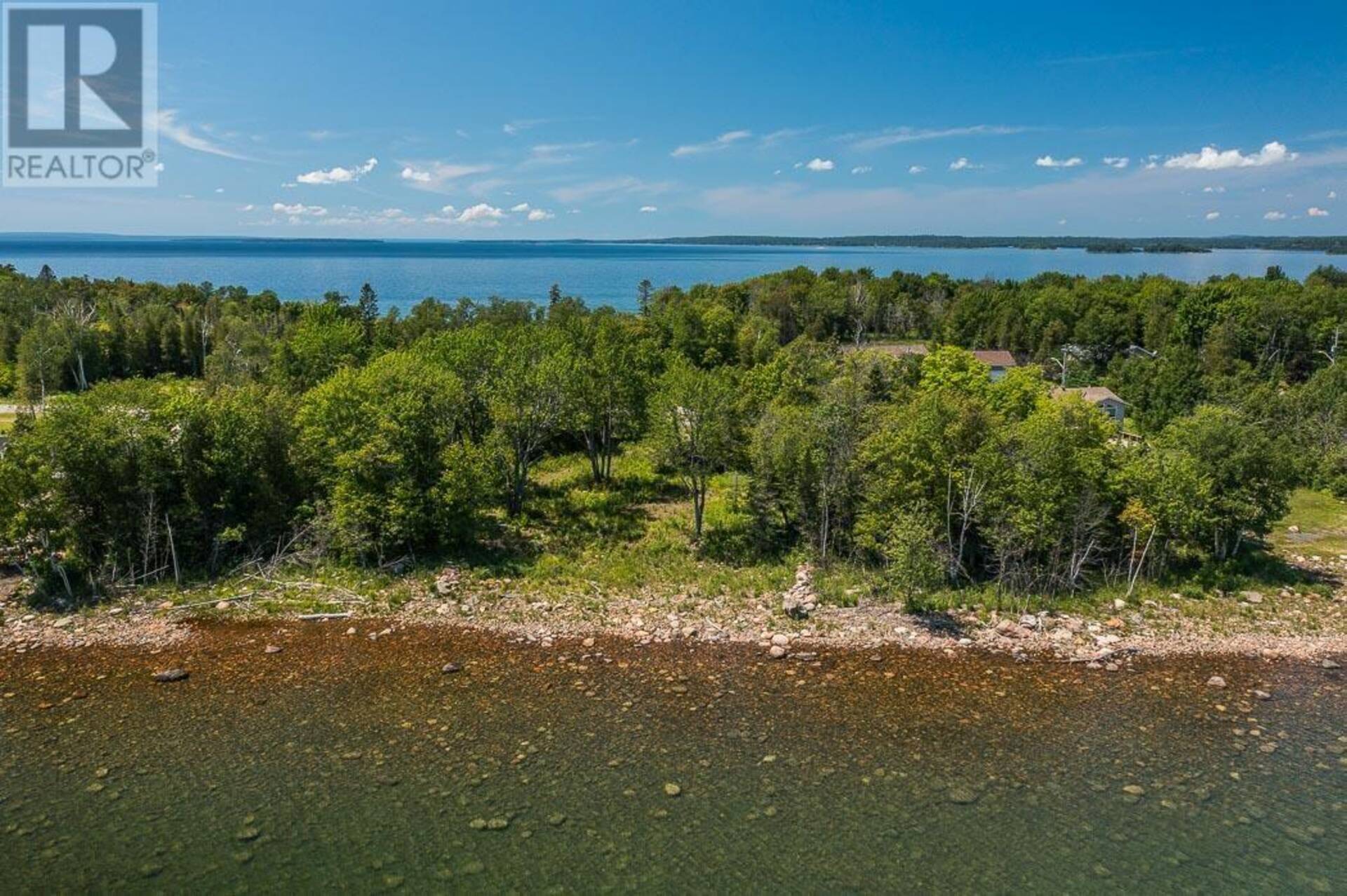 55 Lighthouse Point DR Thessalon