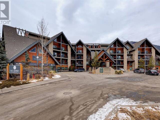 202, 901 Mountain Street Canmore