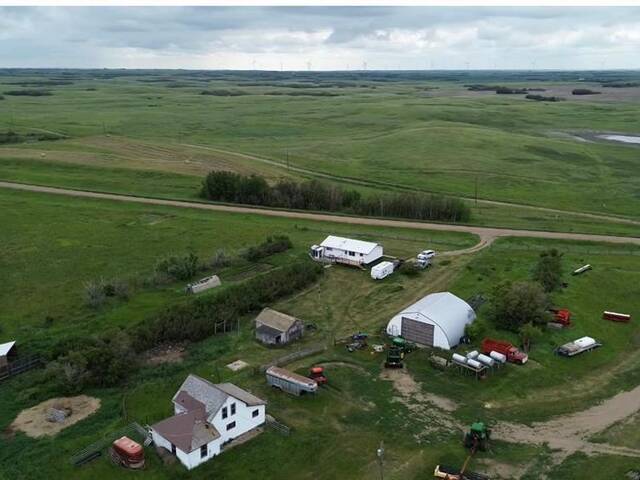 1400 Ac Mixed Farm/Ranch Rural Special Areas Oyen