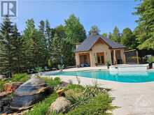 5849 QUEENSCOURT CRESCENT Manotick