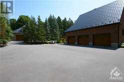 5849 QUEENSCOURT CRESCENT Manotick