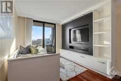 71 SOMERSET STREET W UNIT#1705 Ottawa