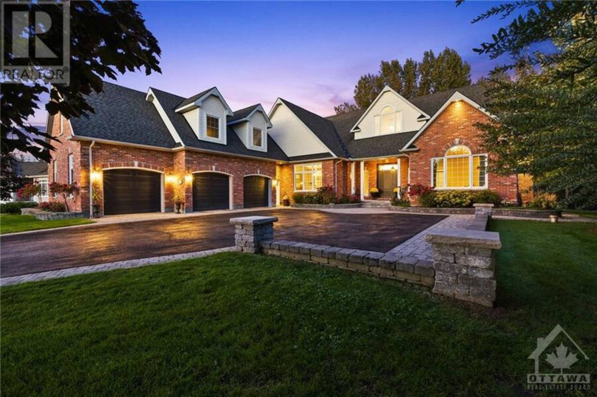 5426 WADELL COURT Manotick