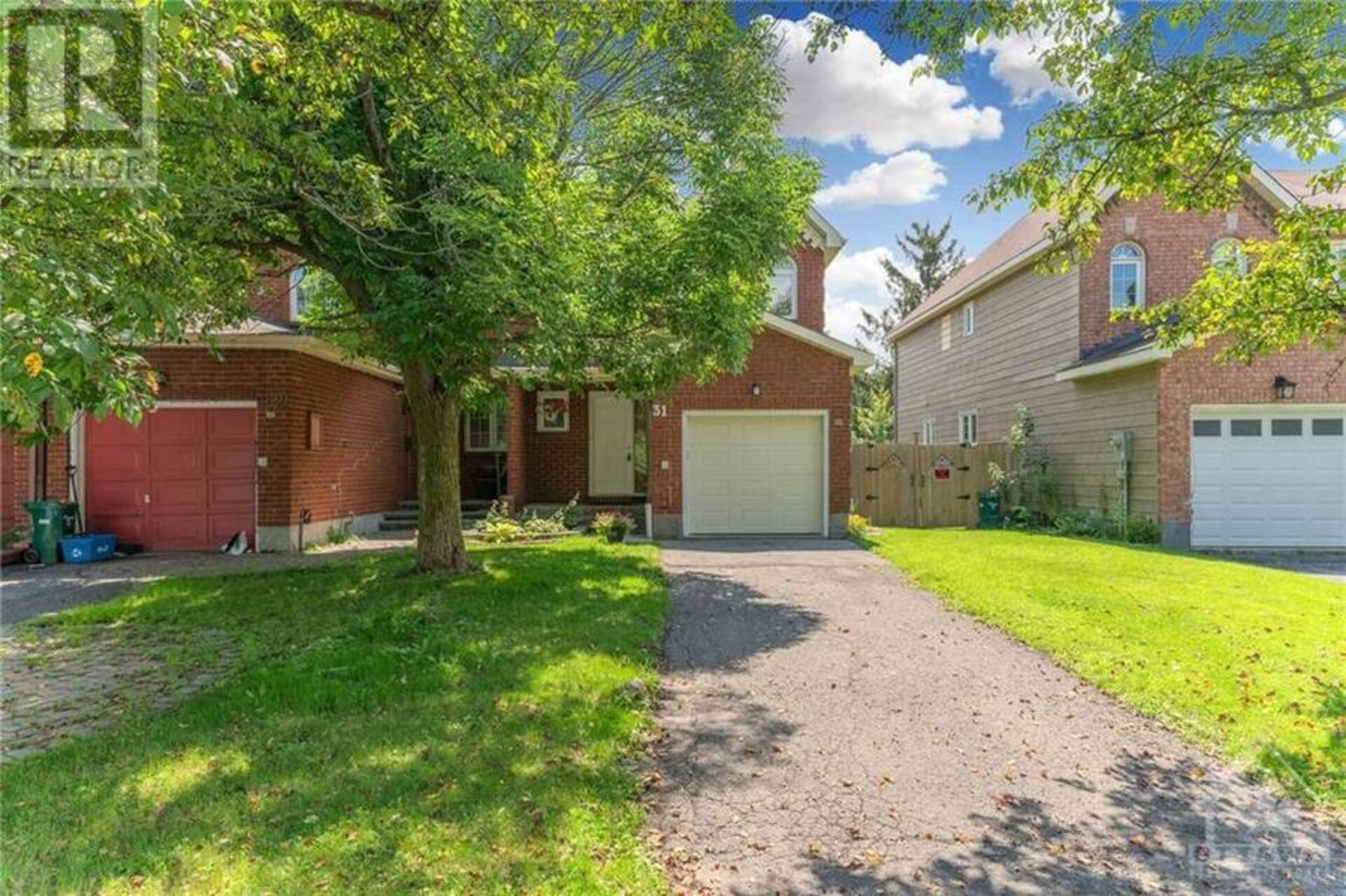 31 ROBARTS CRESCENT Ottawa