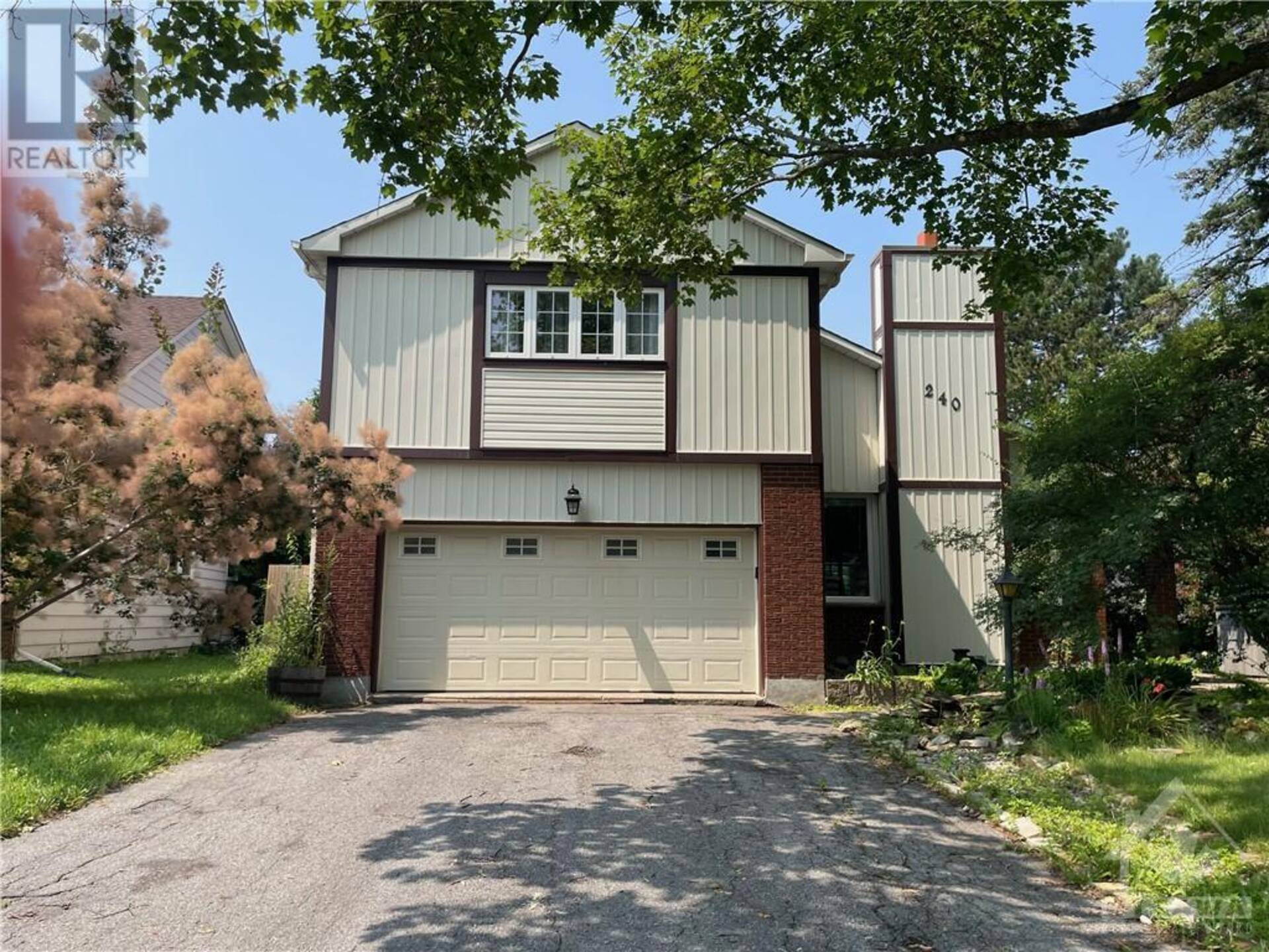 240 EQUESTRIAN DRIVE Ottawa