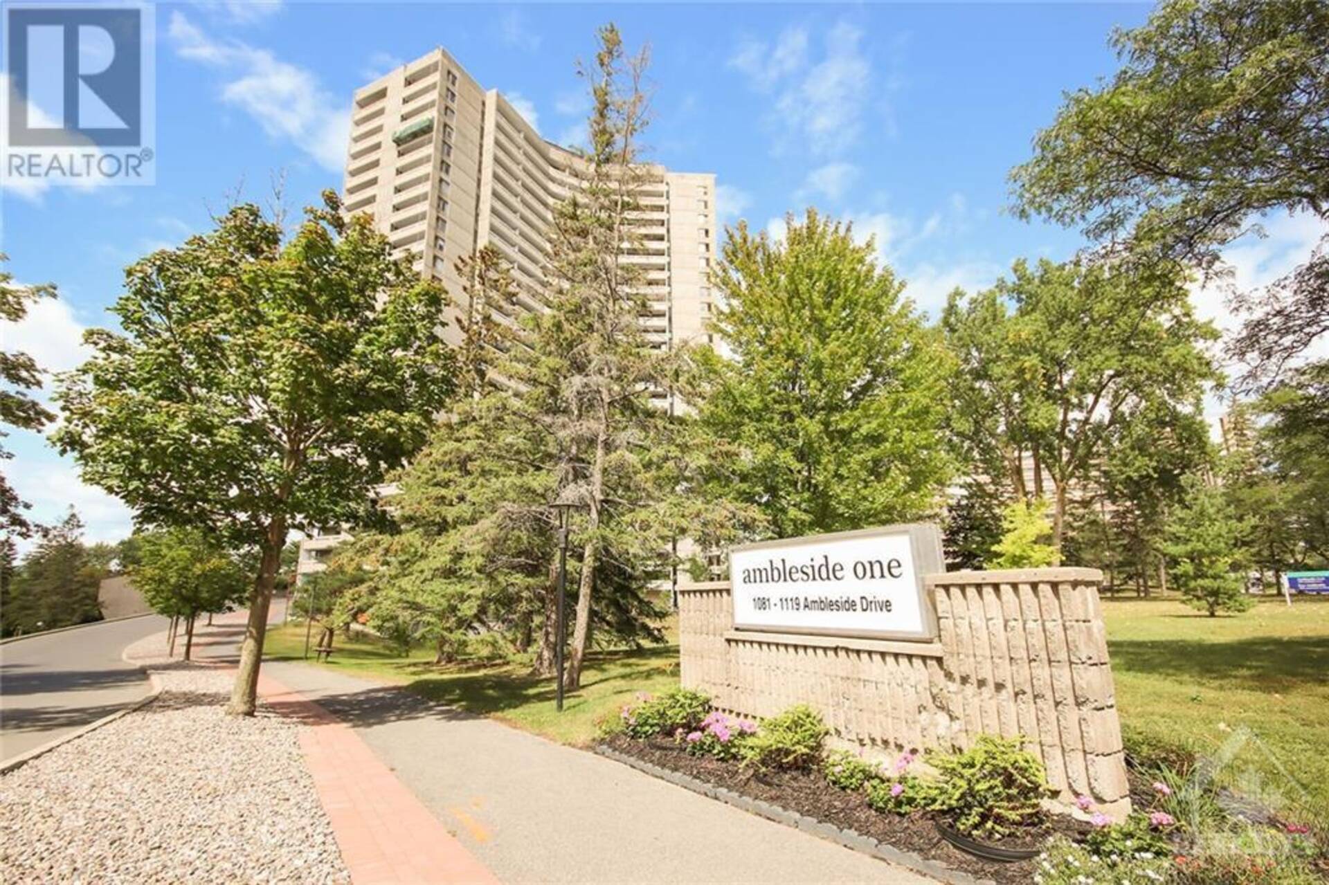 1081 AMBLESIDE DRIVE UNIT#1604 Ottawa