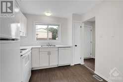 18 KNOLLSBROOK DRIVE UNIT#C Ottawa