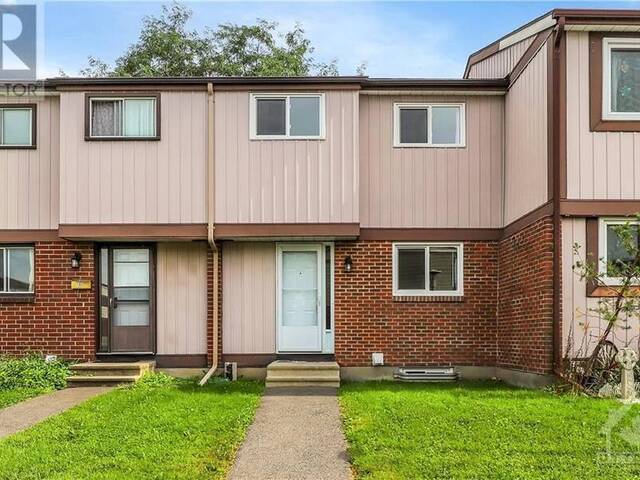 18 KNOLLSBROOK DRIVE UNIT#C Ottawa Ontario