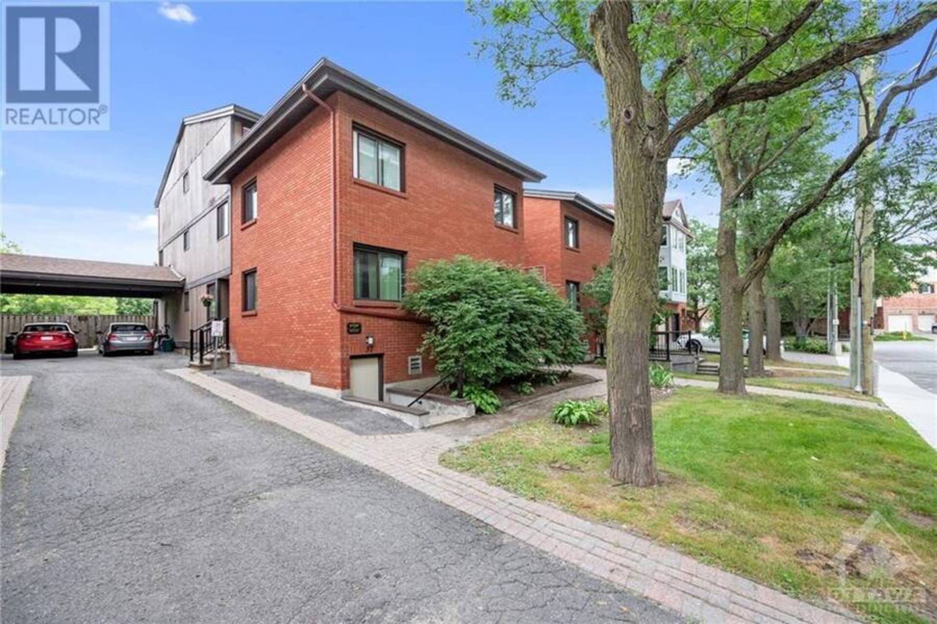 37 ROBINSON AVENUE UNIT#A Ottawa