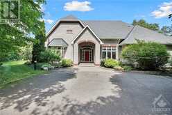 1465 SQUIRE DRIVE Manotick