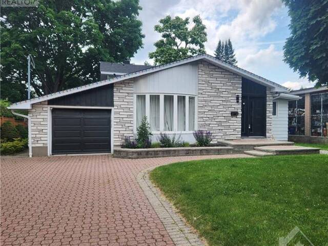 2114 BALHARRIE AVENUE Ottawa Ontario