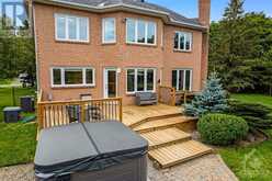 5525 PETTAPIECE CRESCENT Manotick