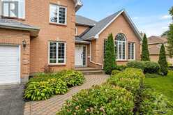 5525 PETTAPIECE CRESCENT Manotick