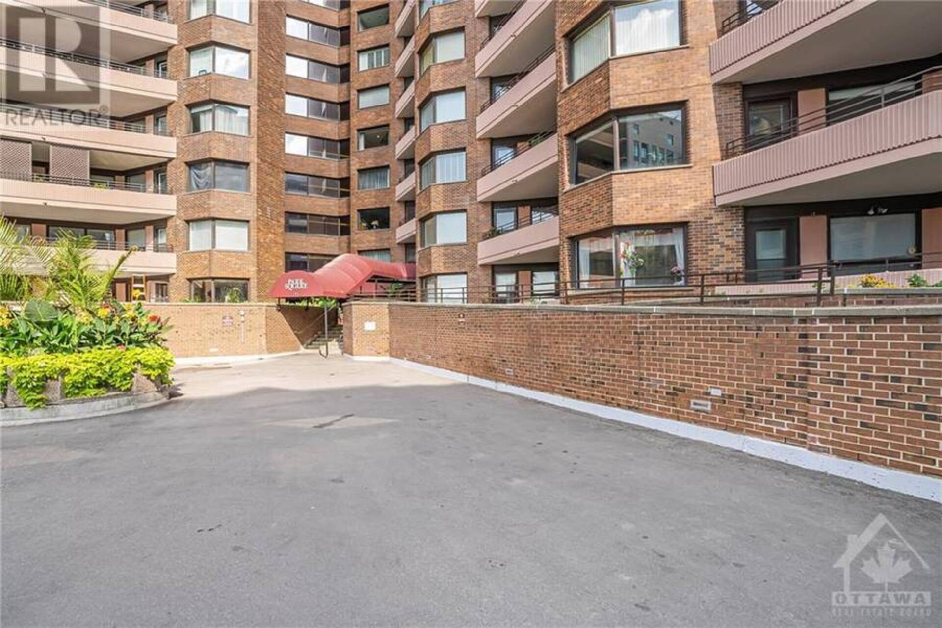 151 BAY STREET UNIT#905 Ottawa