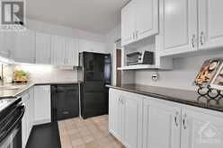 151 BAY STREET UNIT#808 Ottawa