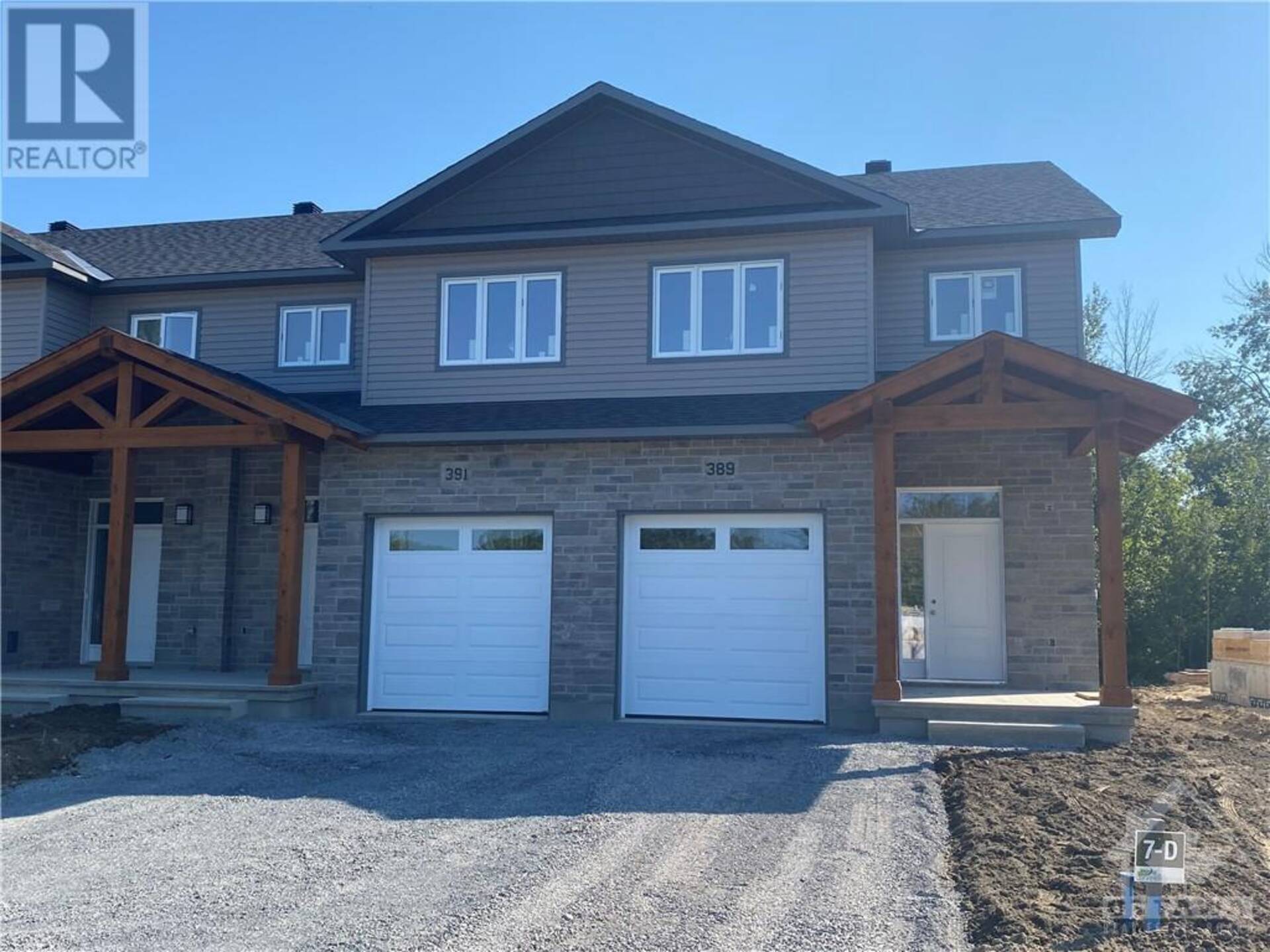 379 VOYAGEUR PLACE Embrun