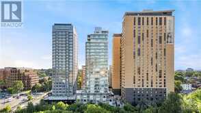 111 CHAMPAGNE AVENUE UNIT#904 Ottawa