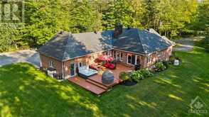 5487 CEDAR DRIVE Manotick