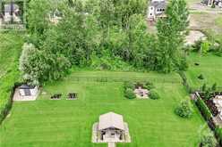 700 MCMANUS AVENUE Manotick