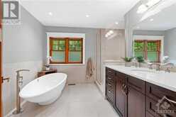 5527 CEDAR DRIVE Manotick