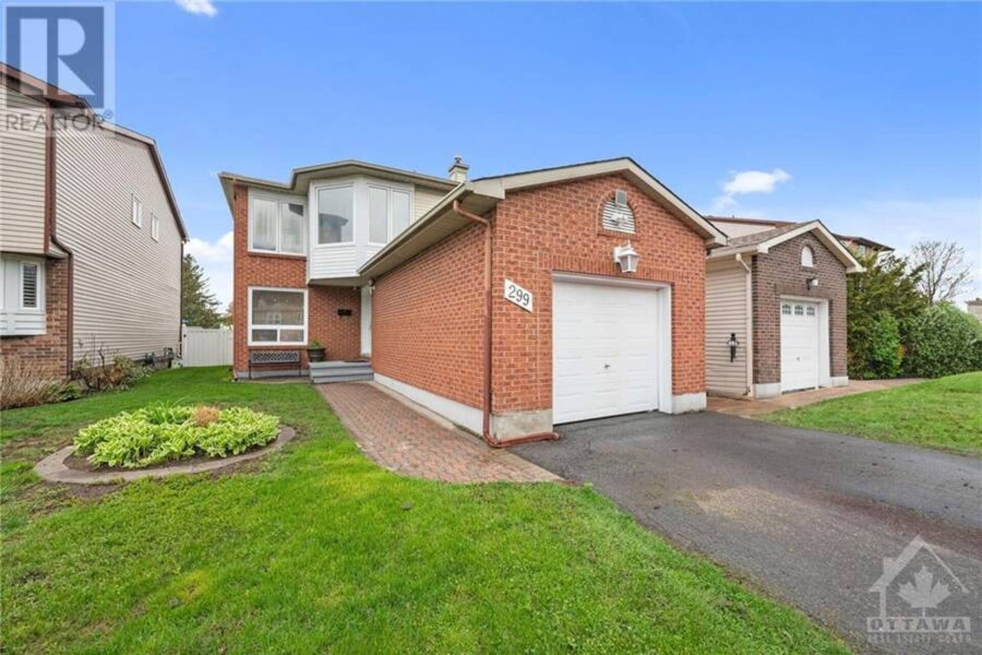 299 FERNLEAF CRESCENT Ottawa