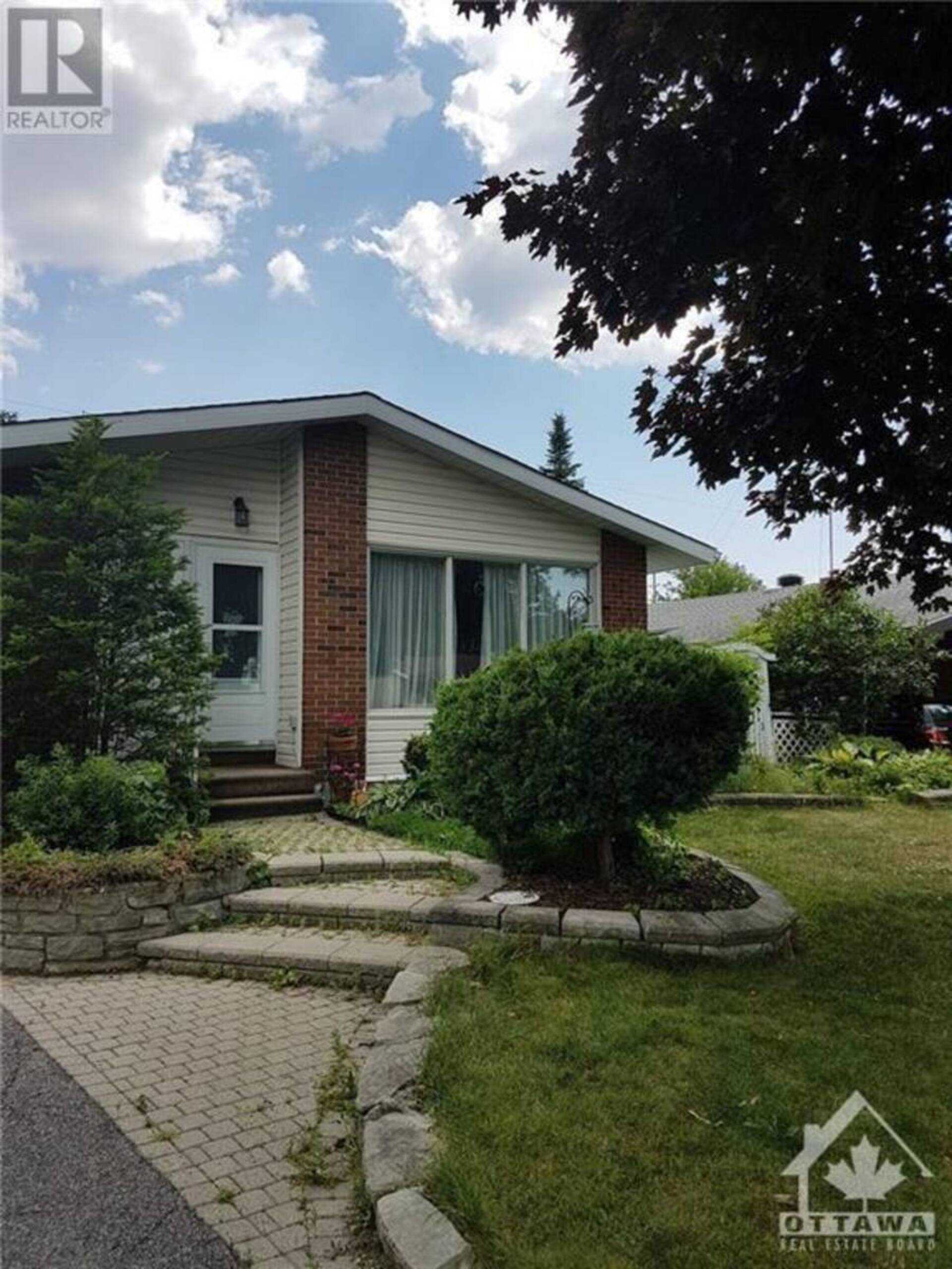 2426 MAGNUS AVENUE Ottawa