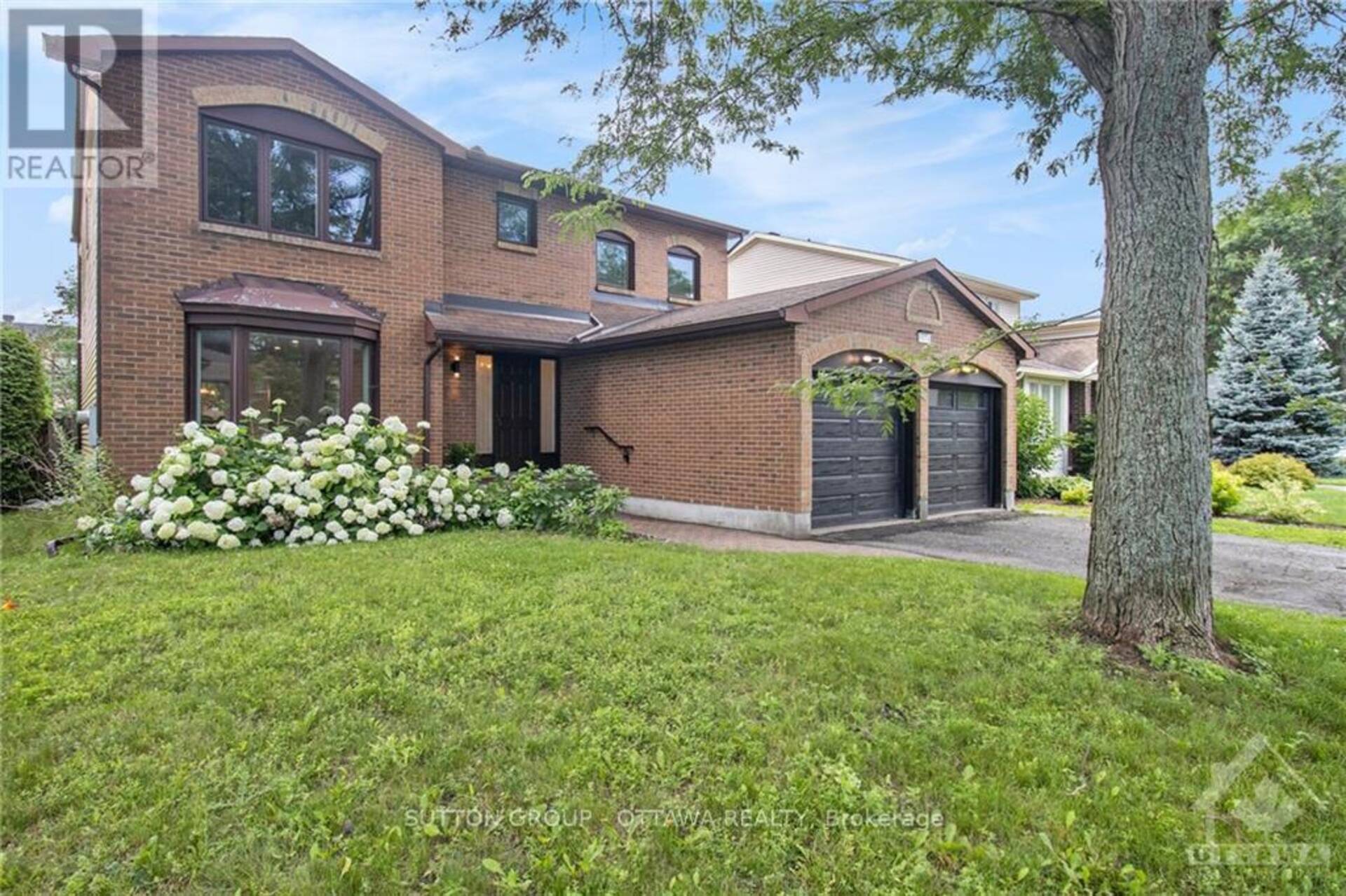 6074 MEADOWGLEN DRIVE Ottawa