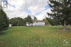 561 RIVER ROAD McNab/Braeside