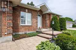 243 MARILYN AVENUE Ottawa