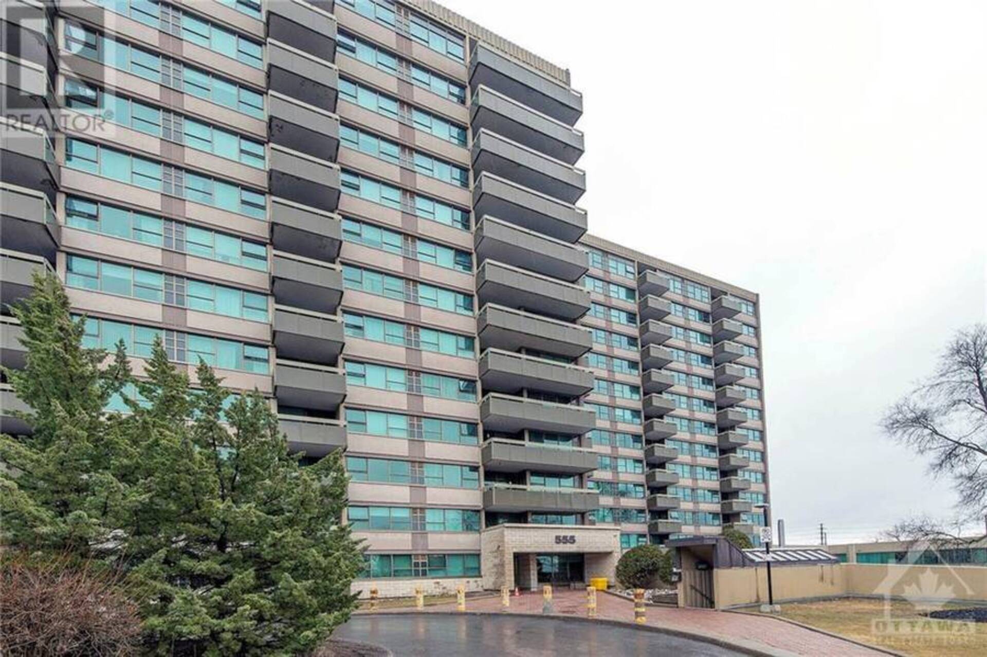 555 BRITTANY DRIVE UNIT#814 Ottawa