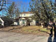 1127 TIGHE STREET Manotick