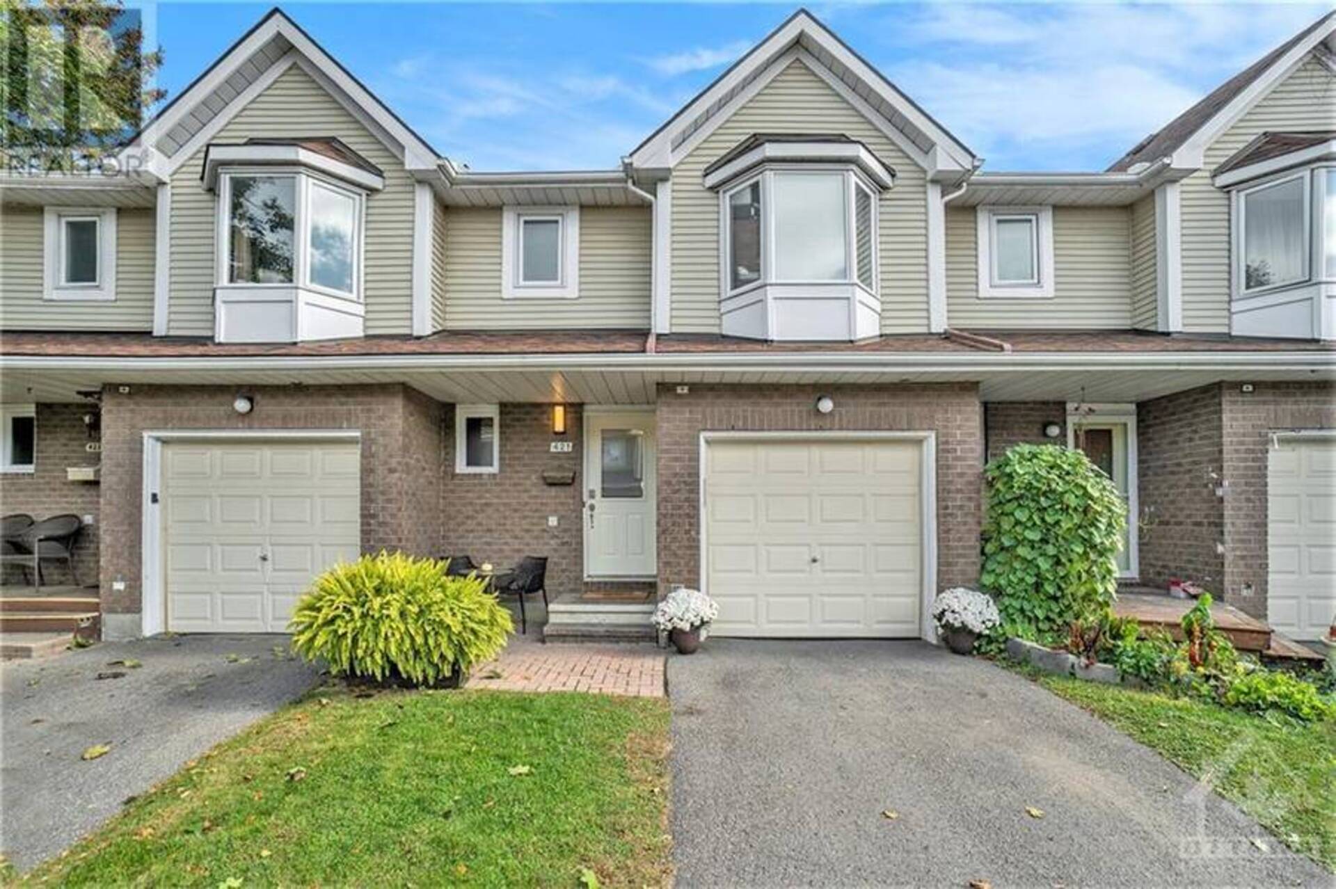 421 VALADE CRESCENT Ottawa