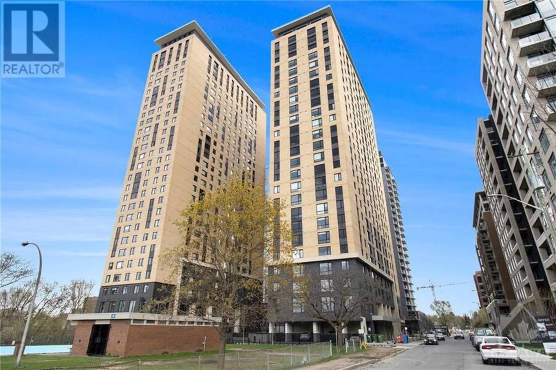 105 CHAMPAGNE AVENUE UNIT#2208 Ottawa