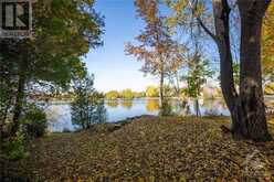 1082 BOUCHER CRESCENT UNIT#2 Manotick