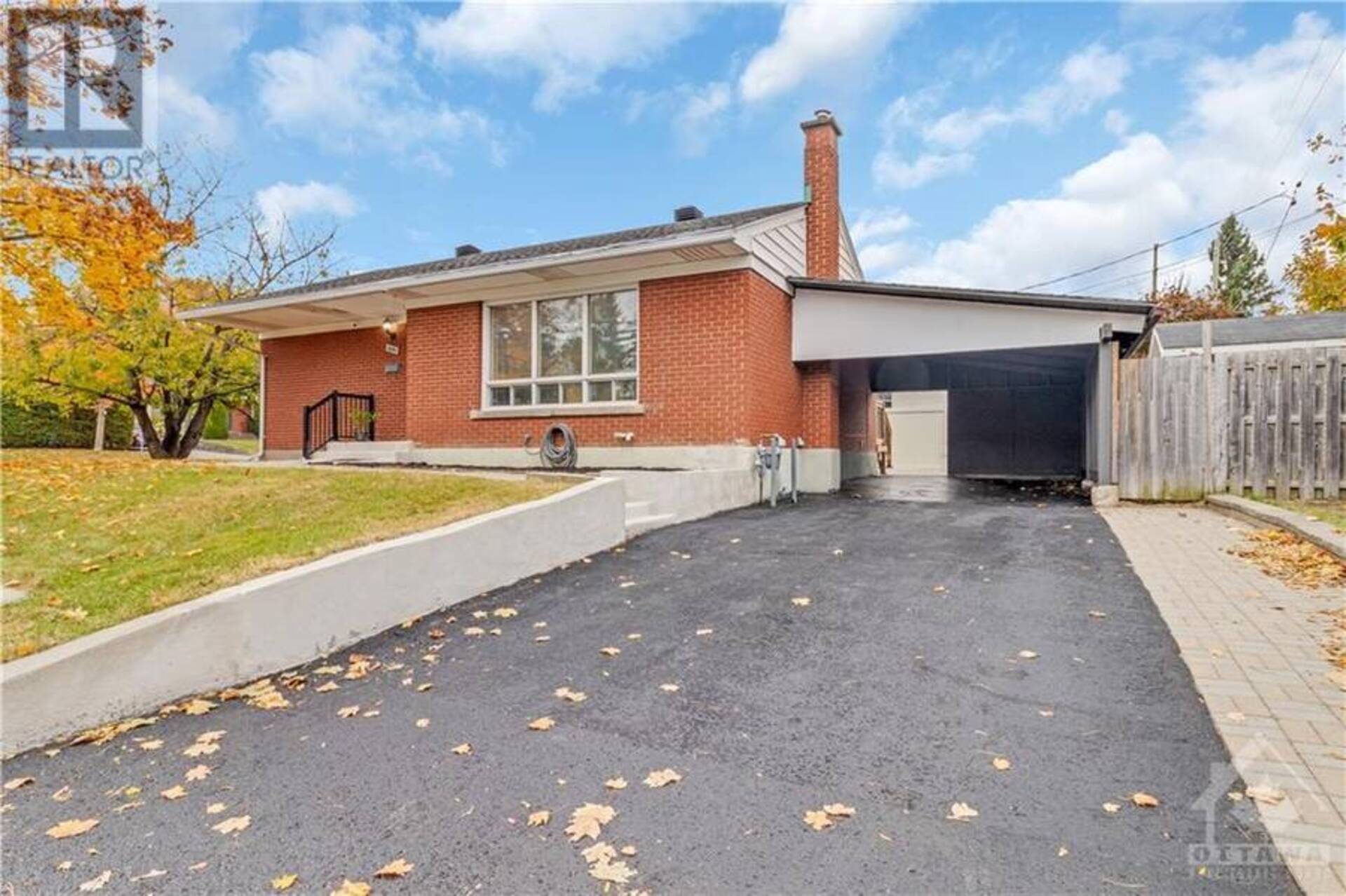 2686 IRIS STREET Ottawa