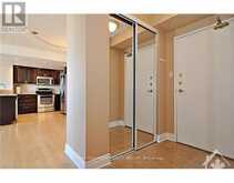 2205 - 500 LAURIER AVENUE W Ottawa