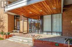 702 - 475 LAURIER AVENUE W Ottawa