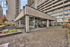 2503 - 500 LAURIER AVENUE W Ottawa