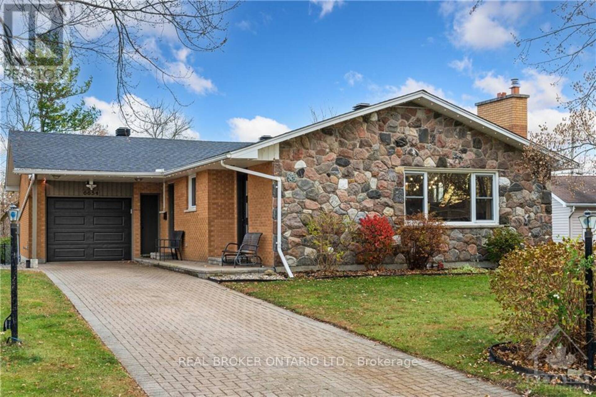 6654 CAROLIN COURT Ottawa