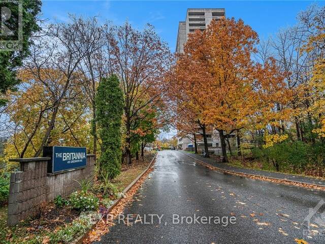 907 - 415 GREENVIEW AVENUE Britannia-Lincoln Heights and Area Ontario