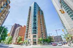 705 - 445 LAURIER AVENUE W Ottawa